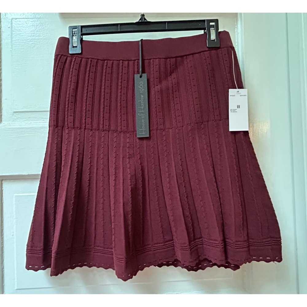 House of Harlow Aritizia Burgundy Skirt Size Medium NEW!